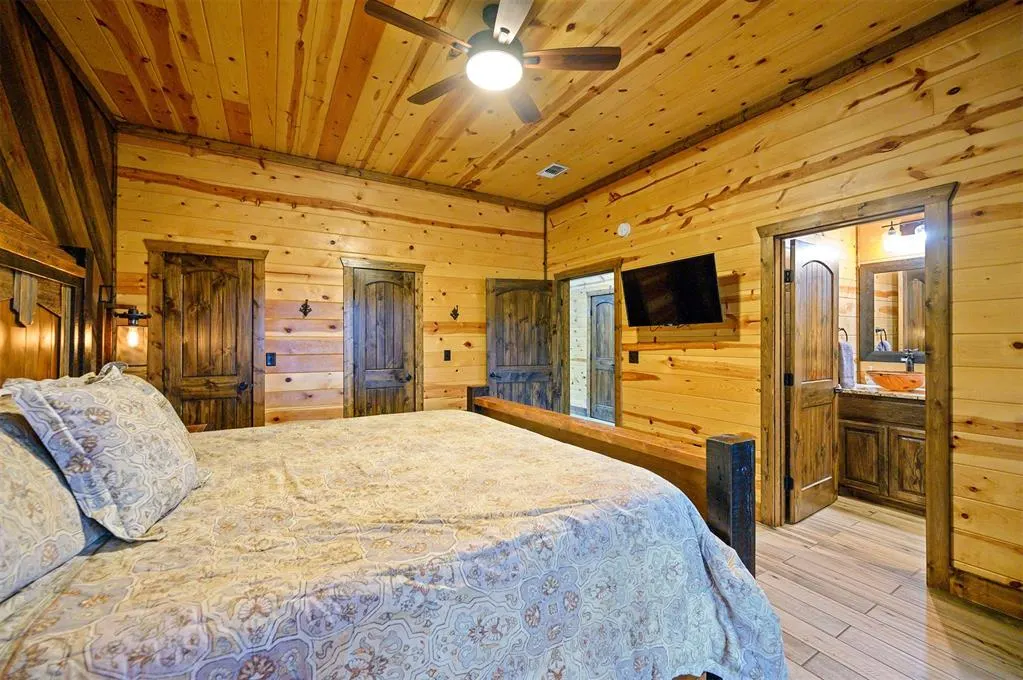 Photo 18 — 68 Lake Bluff Lane, Broken Bow, OK 74728