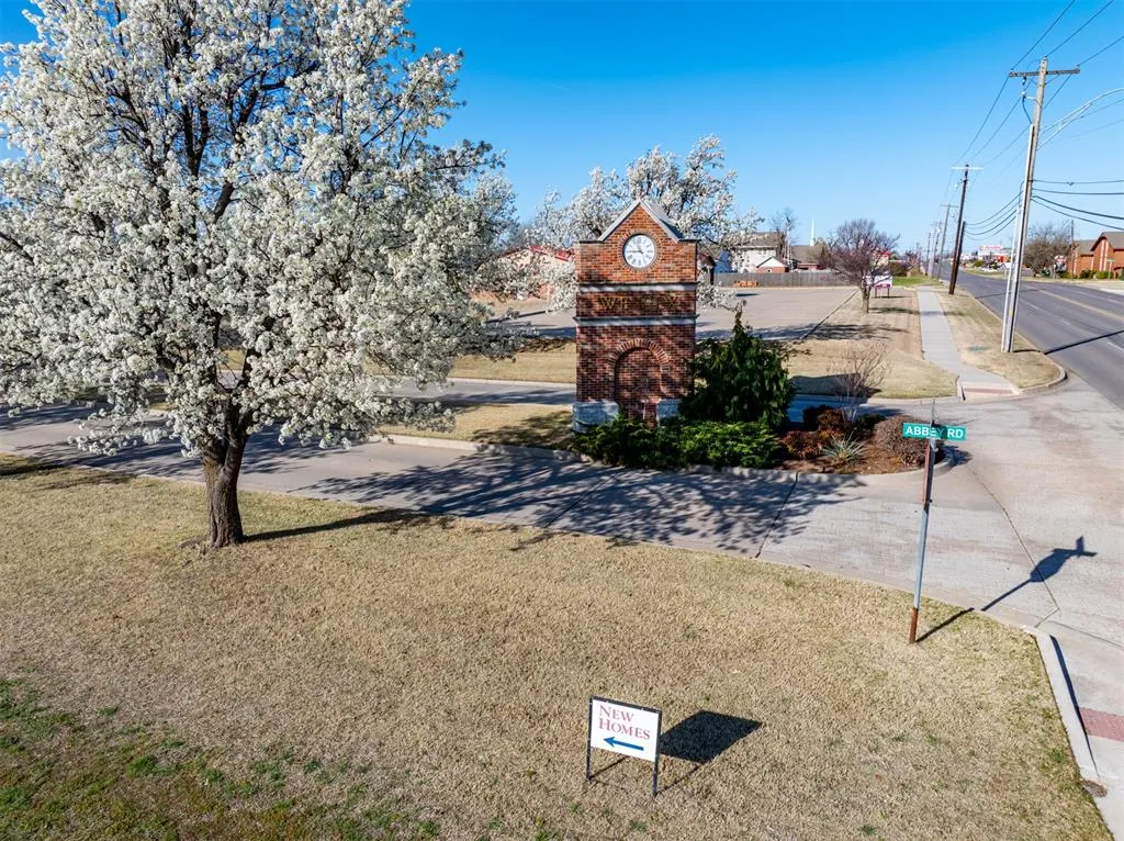 Front exterior — 1519 Strawberry Fields, El Reno, OK 73036