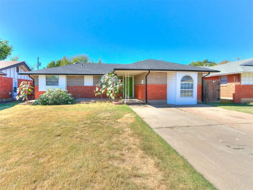 Photo 2 — 401 S Dallas Avenue, Moore, OK 73160