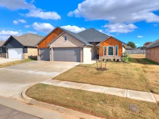 Sold home at 7708 Three Woods Lane