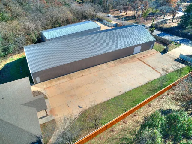 Photo 3 — 3875 E Waterloo Road, Edmond, OK 73034