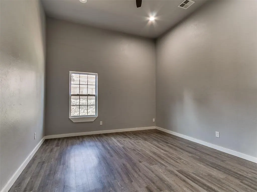 Photo 16 — 3875 E Waterloo Road, Edmond, OK 73034