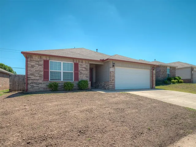Photo 2 — 1708 Lanesboro Drive, The Village, OK 73120