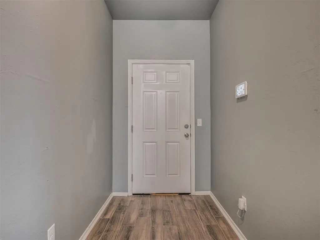 Photo 6 — 1708 Lanesboro Drive, The Village, OK 73120