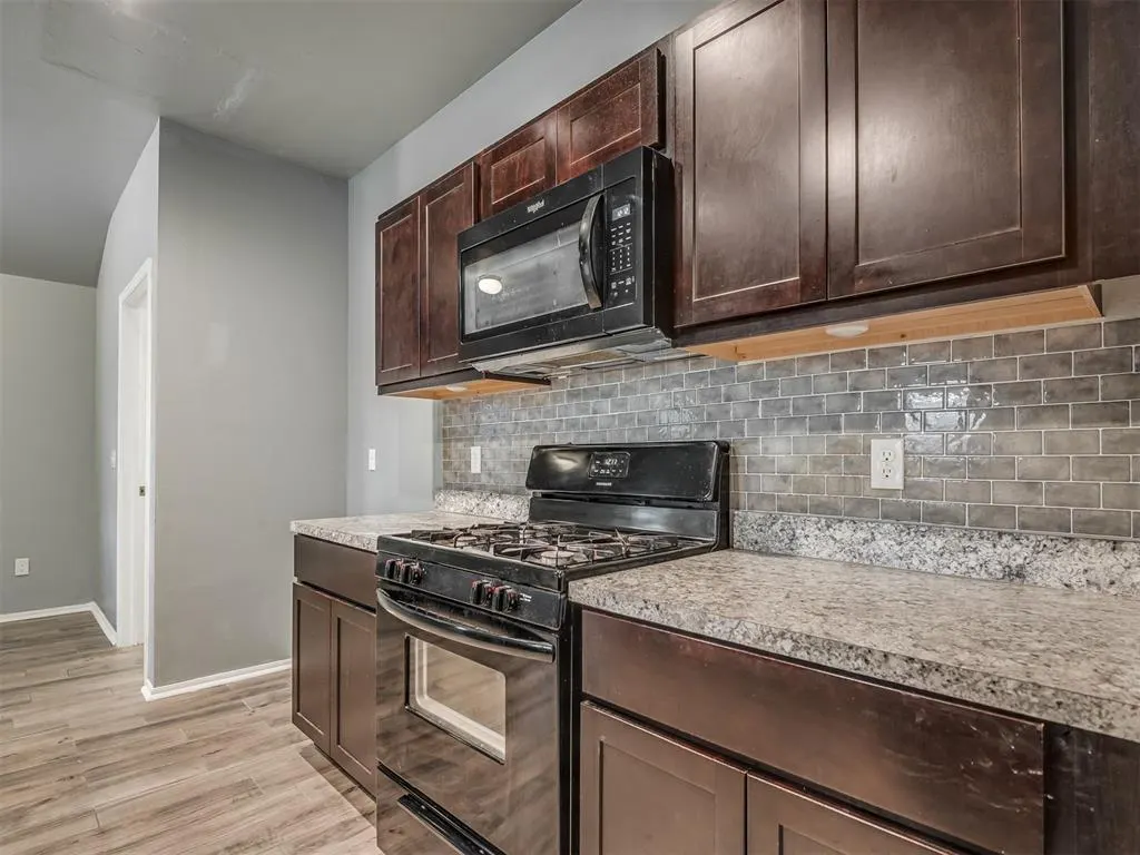 Photo 16 — 1708 Lanesboro Drive, The Village, OK 73120