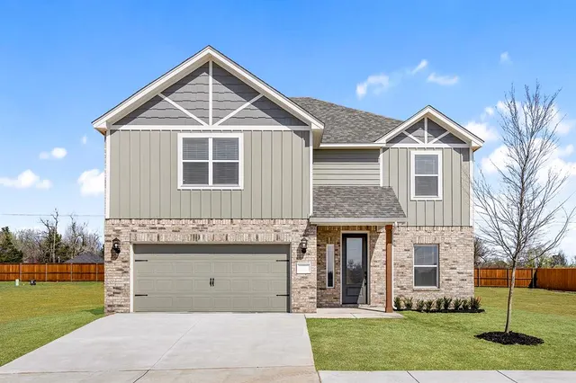 Front exterior — 3120 Adelyn Terrace, Yukon, OK 73099