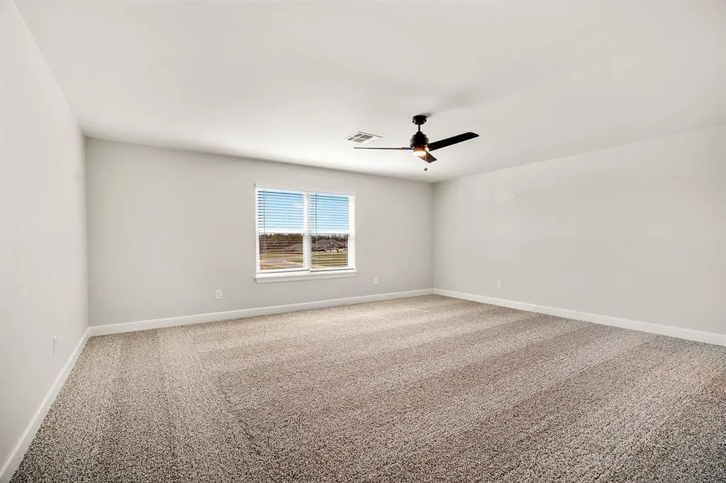 Photo 8 — 3120 Adelyn Terrace, Yukon, OK 73099