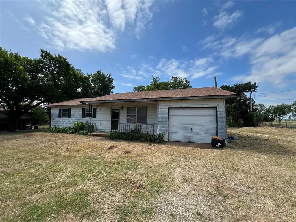 Front exterior — 19117 Park Road, Anadarko, OK 73005