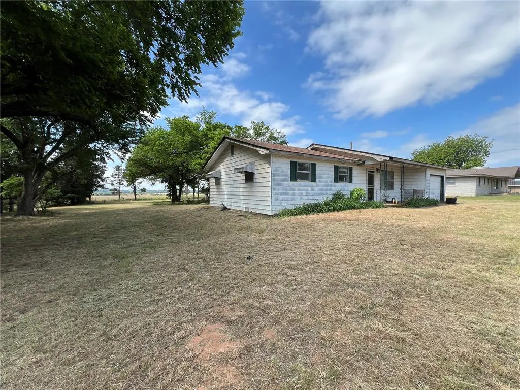 Photo 2 — 19117 Park Road, Anadarko, OK 73005