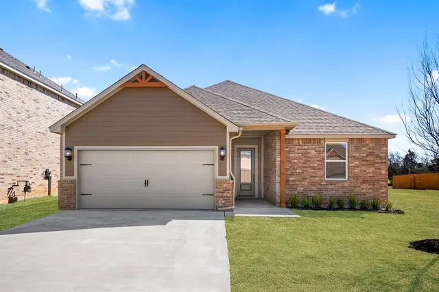Front exterior — 3113 Evyn Boulevard, Yukon, OK 73099