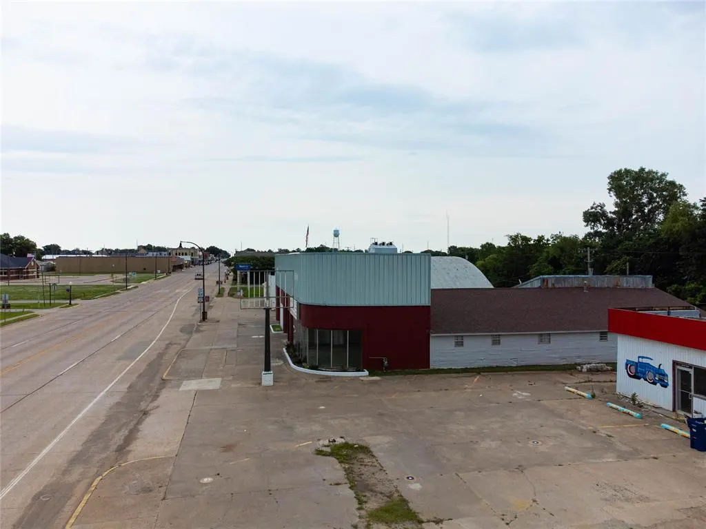 Photo 12 — 718 W Main Street, Stroud, OK 74079