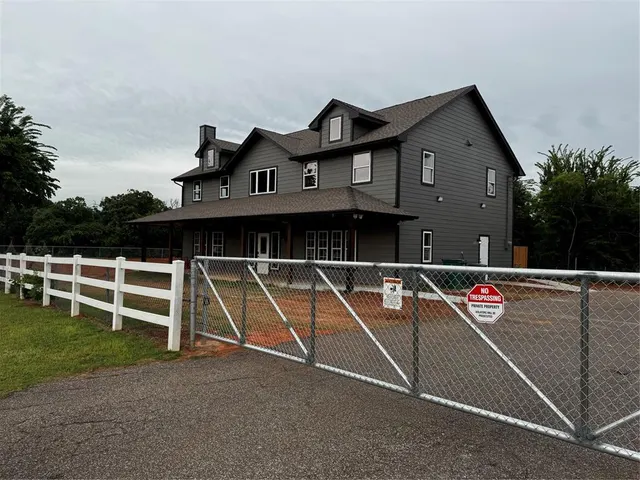Photo 2 — 8121 N Eastern Avenue, Oklahoma City, OK 73131