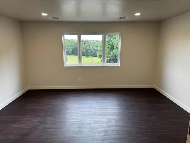 Photo 7 — 8121 N Eastern Avenue, Oklahoma City, OK 73131
