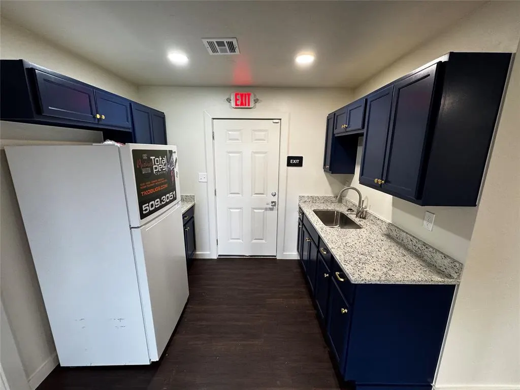 Photo 11 — 8121 N Eastern Avenue, Oklahoma City, OK 73131