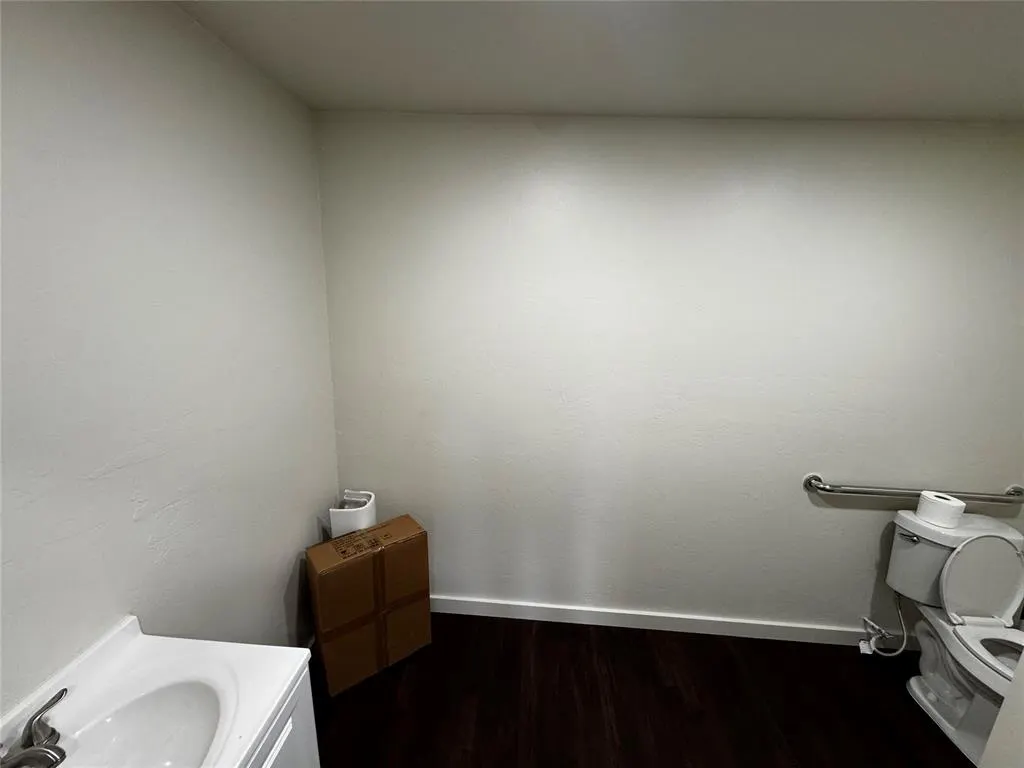 Photo 14 — 8121 N Eastern Avenue, Oklahoma City, OK 73131