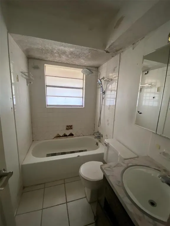 Photo 9 — 1057 NW 7th Street, Moore, OK 73160