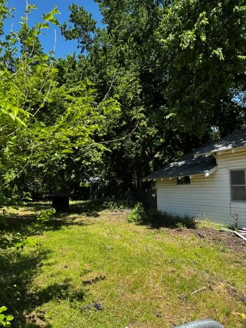 Photo 4 — 417 S 5th Street, Okemah, OK 74859