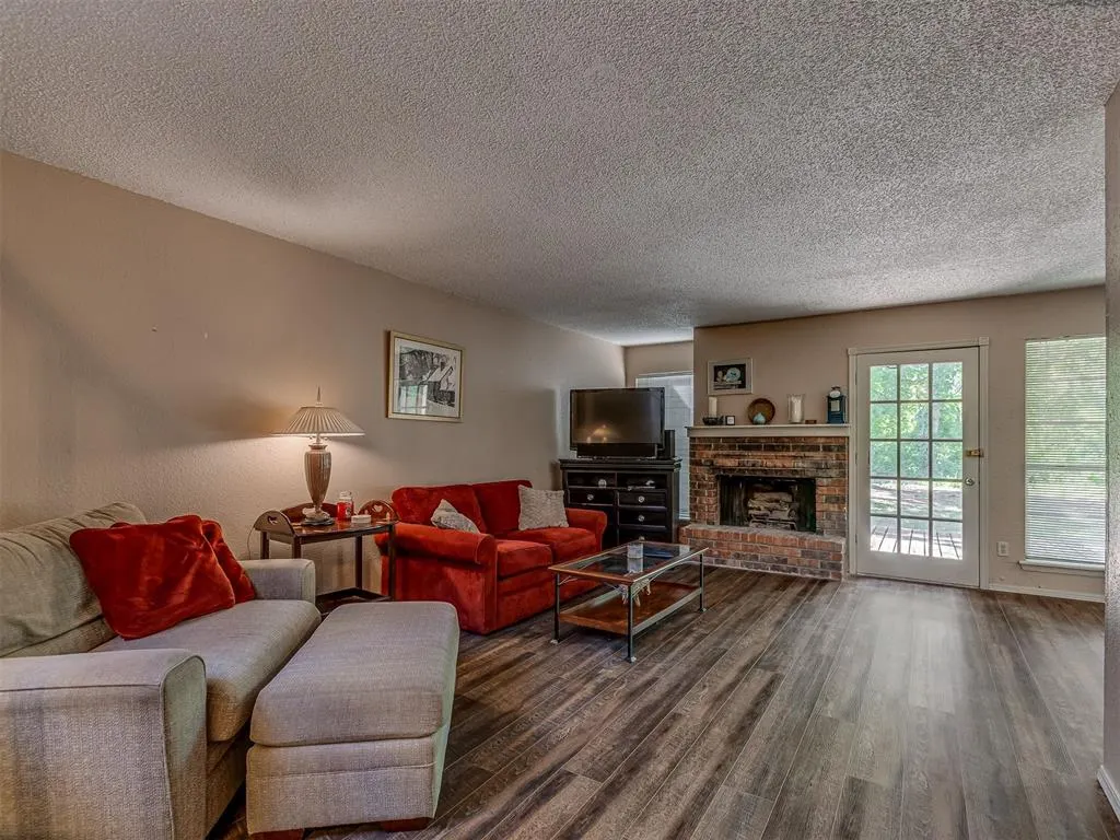 Photo 9 — 4702 Hemlock Circle, Oklahoma City, OK 73162