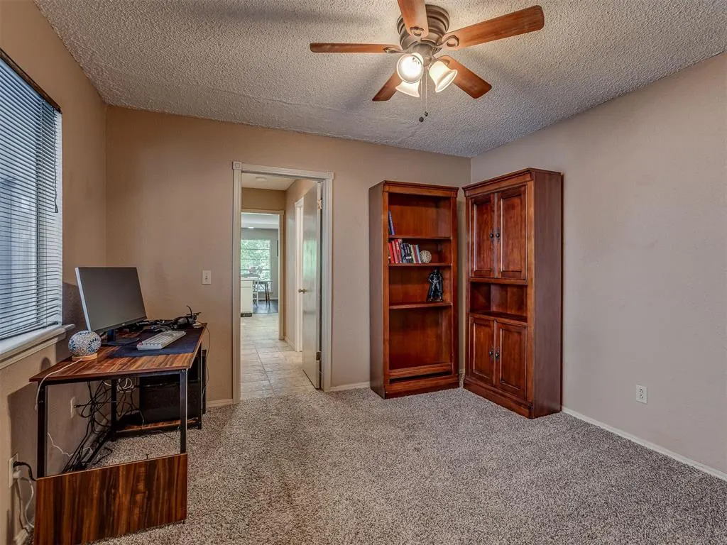 Photo 23 — 4702 Hemlock Circle, Oklahoma City, OK 73162