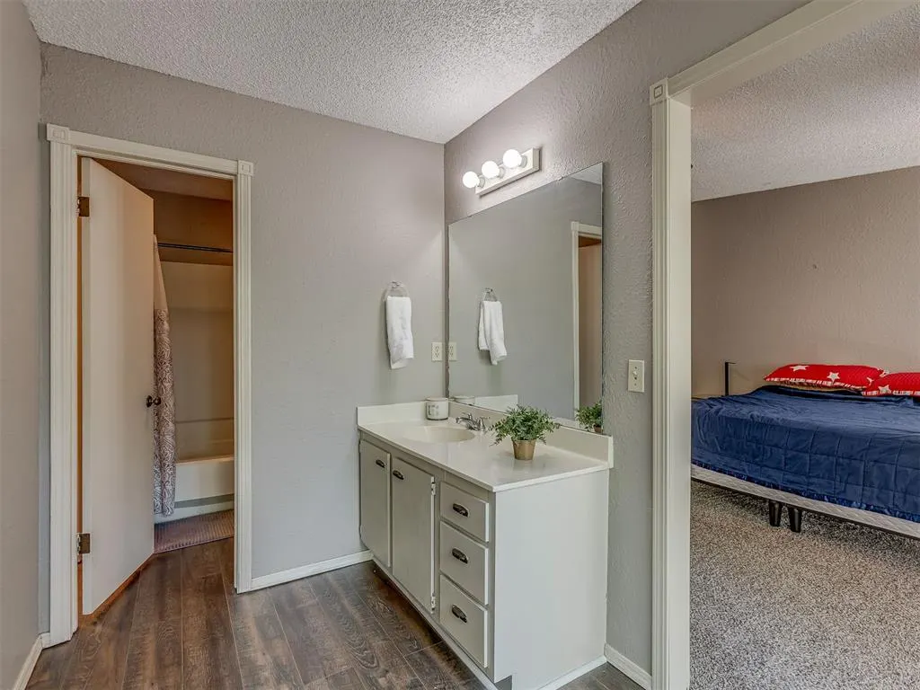 Photo 29 — 4702 Hemlock Circle, Oklahoma City, OK 73162