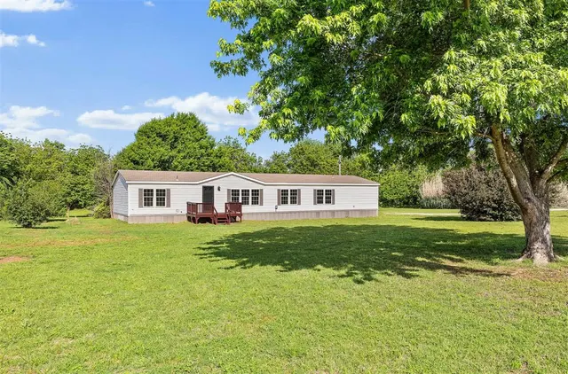 Photo 2 — 201 Burntwood Drive, Tuttle, OK 73089