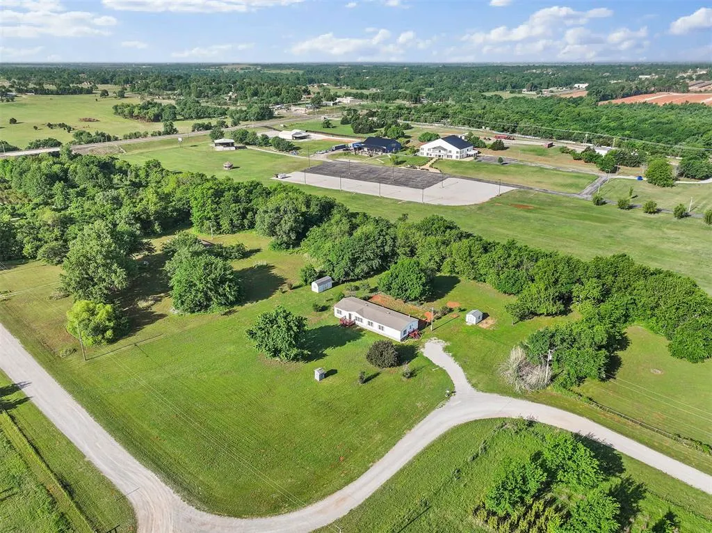 Photo 34 — 201 Burntwood Drive, Tuttle, OK 73089