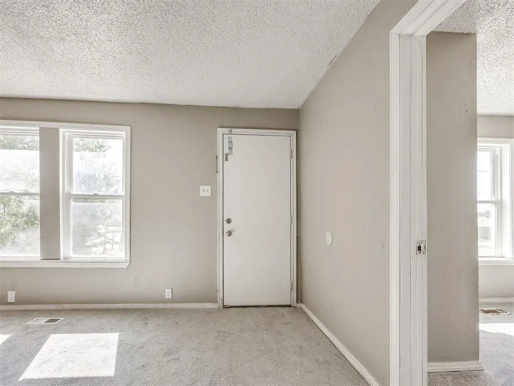 Photo 5 — 6009 NW 19th Street, Oklahoma City, OK 73127