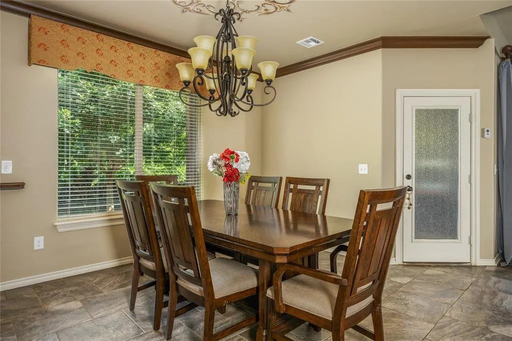 Photo 16 — 1425 Pembroke Drive, Edmond, OK 73003