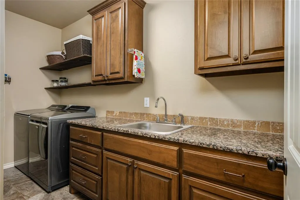 Photo 25 — 1425 Pembroke Drive, Edmond, OK 73003