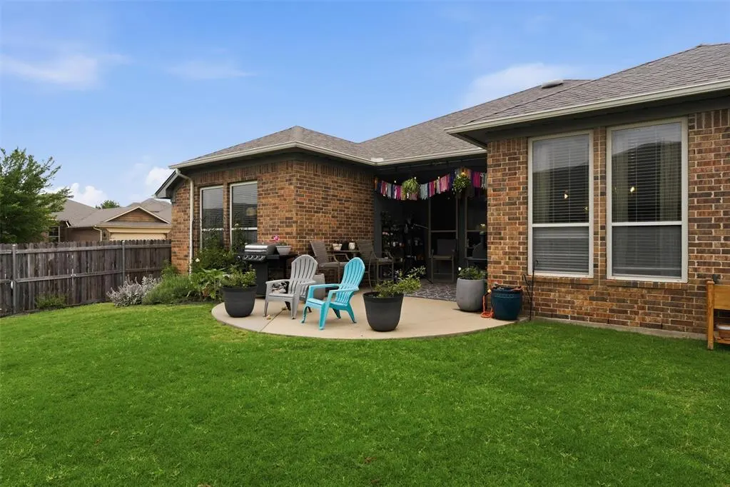 Photo 6 — 2420 SW 139th Street, Oklahoma City, OK 73170
