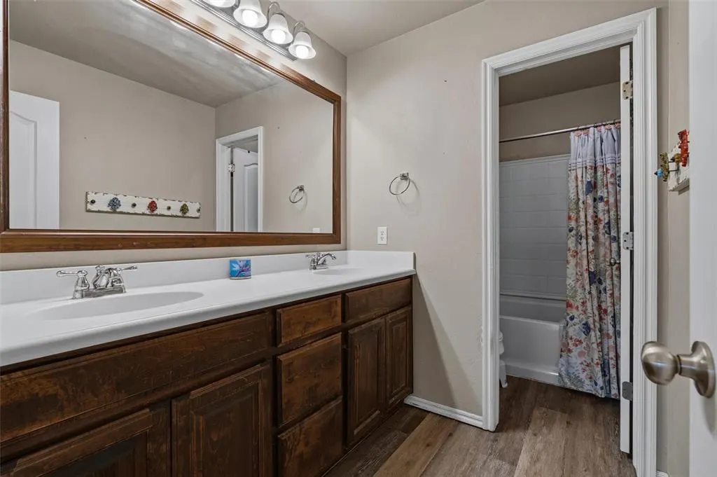 Photo 22 — 2420 SW 139th Street, Oklahoma City, OK 73170