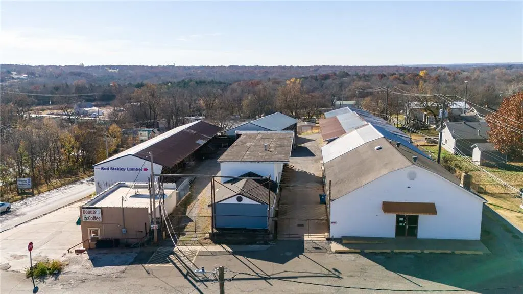 Front exterior — 107 W 13th Street, Chandler, OK 74834