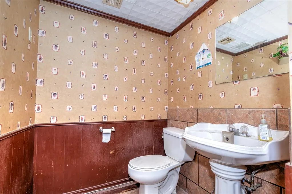 Photo 8 — 107 W 13th Street, Chandler, OK 74834