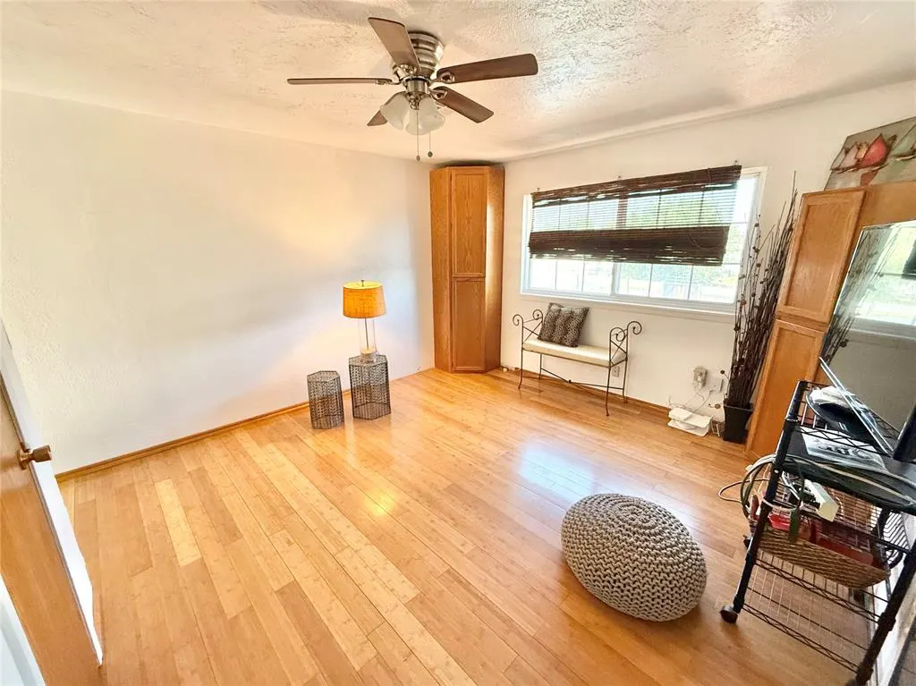 Photo 14 — 933 Denise Street, Altus, OK 73521
