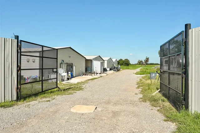Photo 3 — 2751 N Meridian Avenue, Crescent, OK 73028