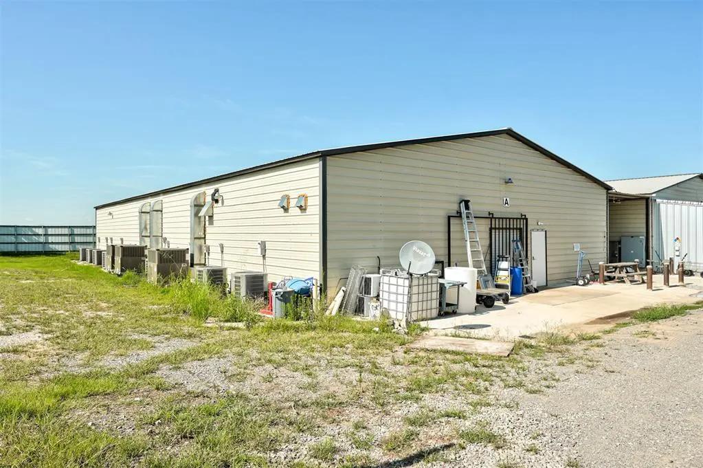 Photo 5 — 2751 N Meridian Avenue, Crescent, OK 73028