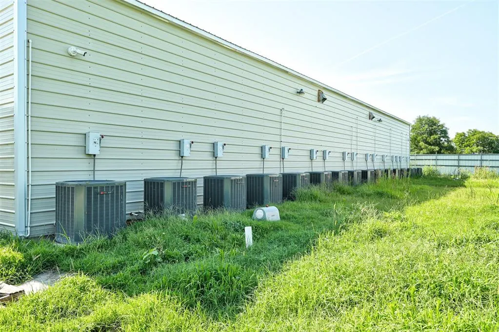 Photo 12 — 2751 N Meridian Avenue, Crescent, OK 73028