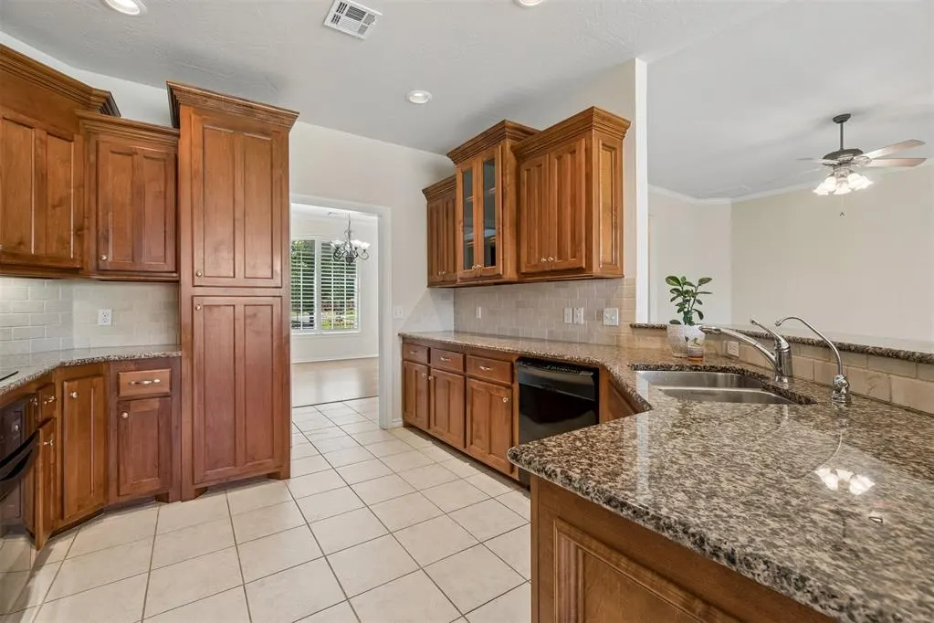 Photo 15 — 2925 Longmeadow, Edmond, OK 73003