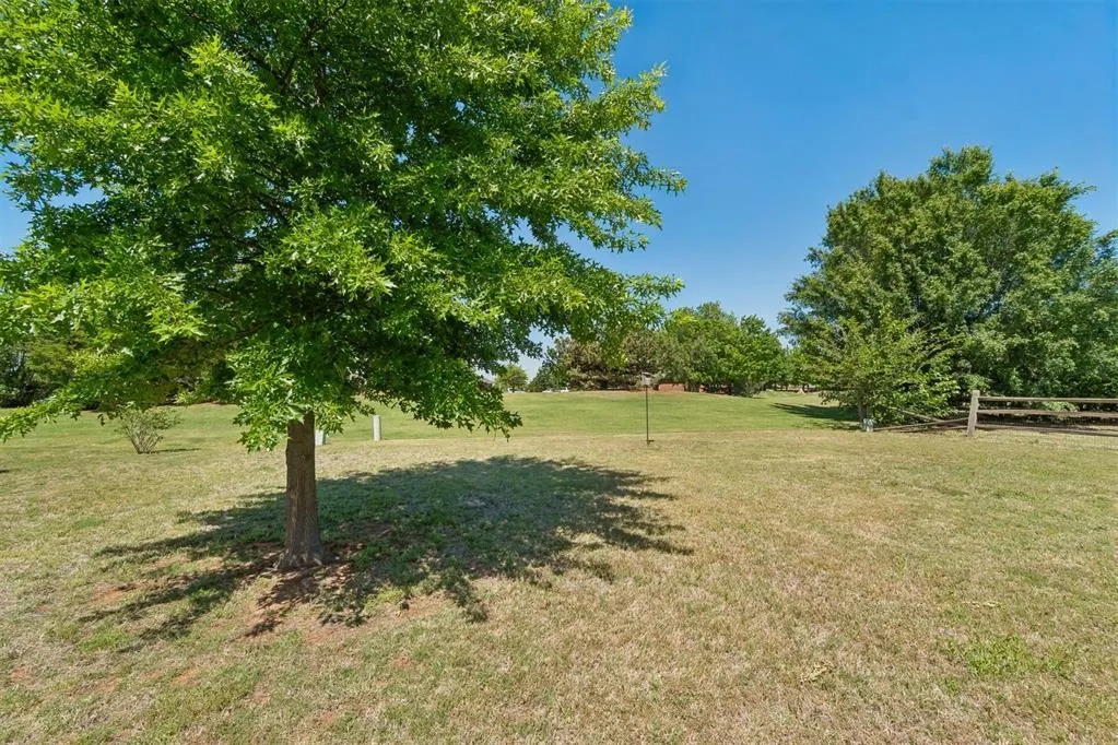 Photo 41 — 2925 Longmeadow, Edmond, OK 73003