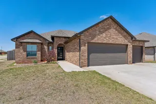 Sold home at 625 N Cottontail Way