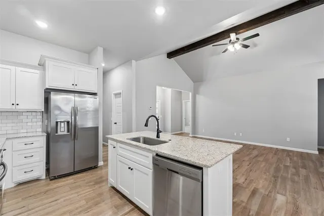 Photo 4 — 625 N Cottontail Way, Mustang, OK 73064