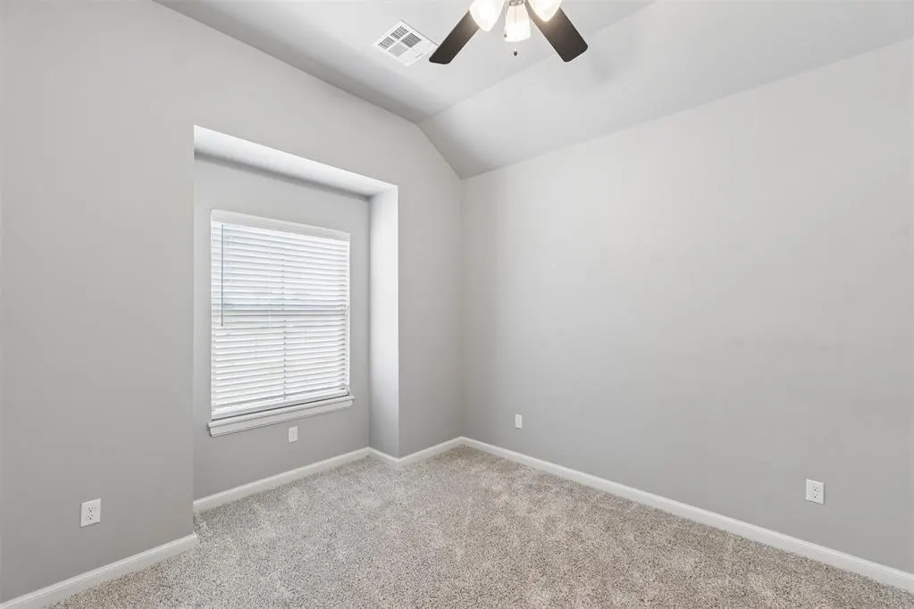 Photo 8 — 625 N Cottontail Way, Mustang, OK 73064