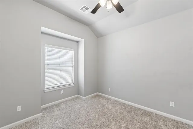 Photo 8 — 625 N Cottontail Way, Mustang, OK 73064