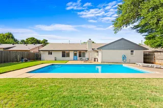 Sold home at 2508 NW 119th Street
