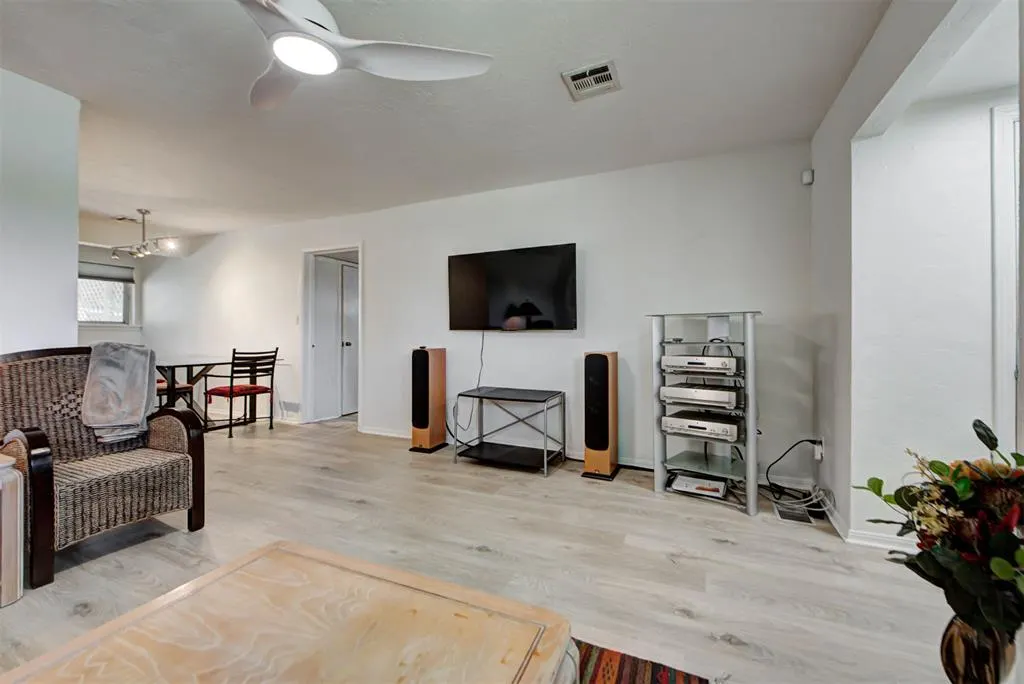 Photo 13 — 4644 SE 19th Street, Del City, OK 73115