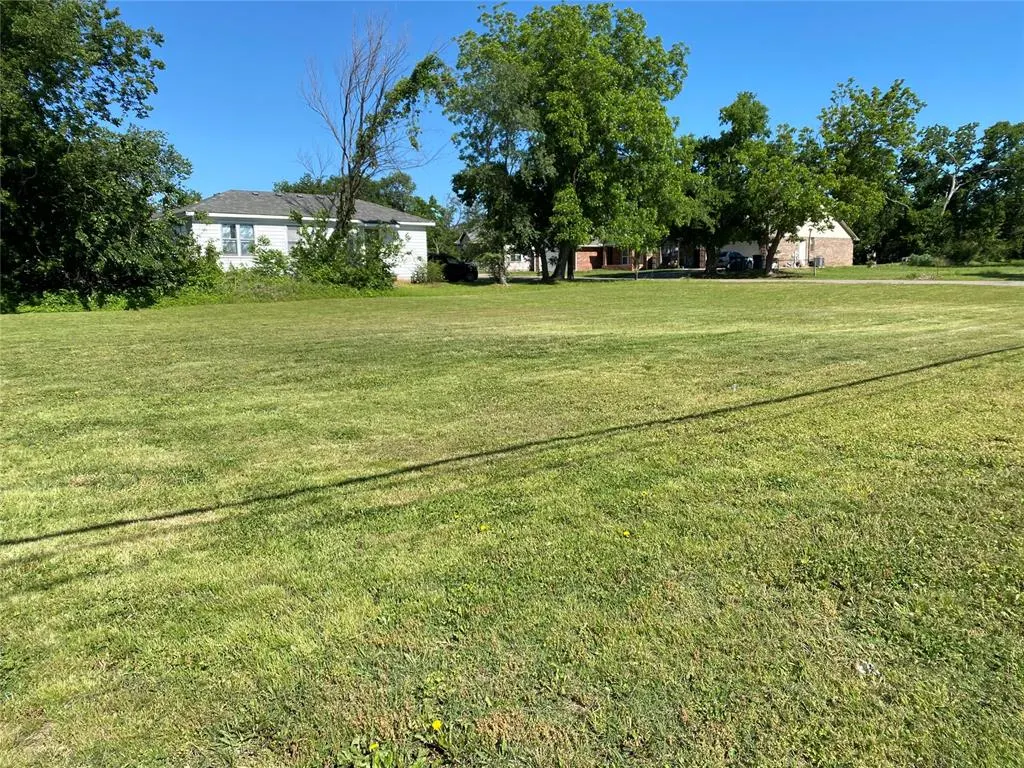 Photo 4 — N Market & 32nd Street, Shawnee, OK 74804