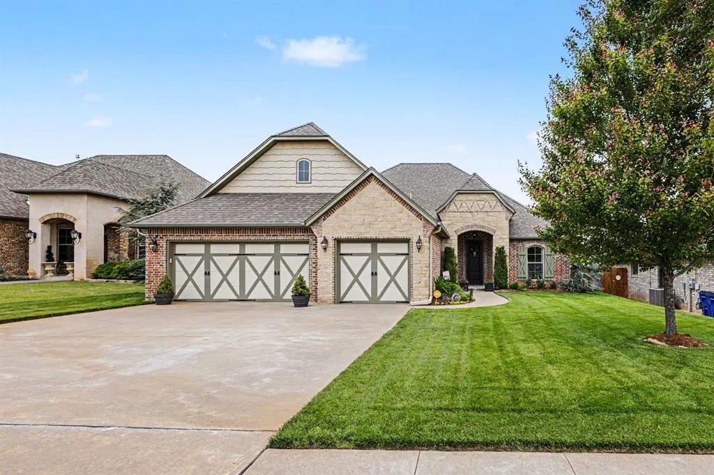 Photo 5 — 2309 E Thomas Terrace, Mustang, OK 73064