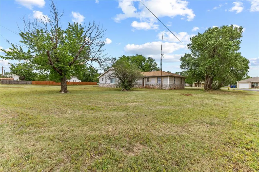 Photo 5 — 418 S 6th Street, Okeene, OK 73763
