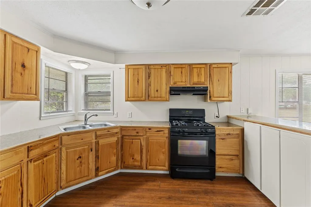 Photo 10 — 418 S 6th Street, Okeene, OK 73763