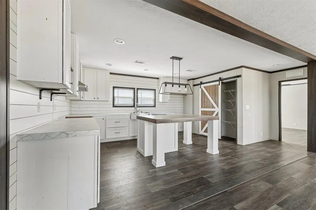 Photo 9 — 13262 Southerland Road, Blanchard, OK 73010